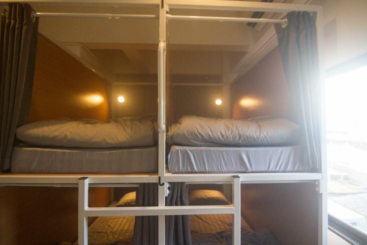 Grey Sheep Hostel Bangkok Extérieur photo