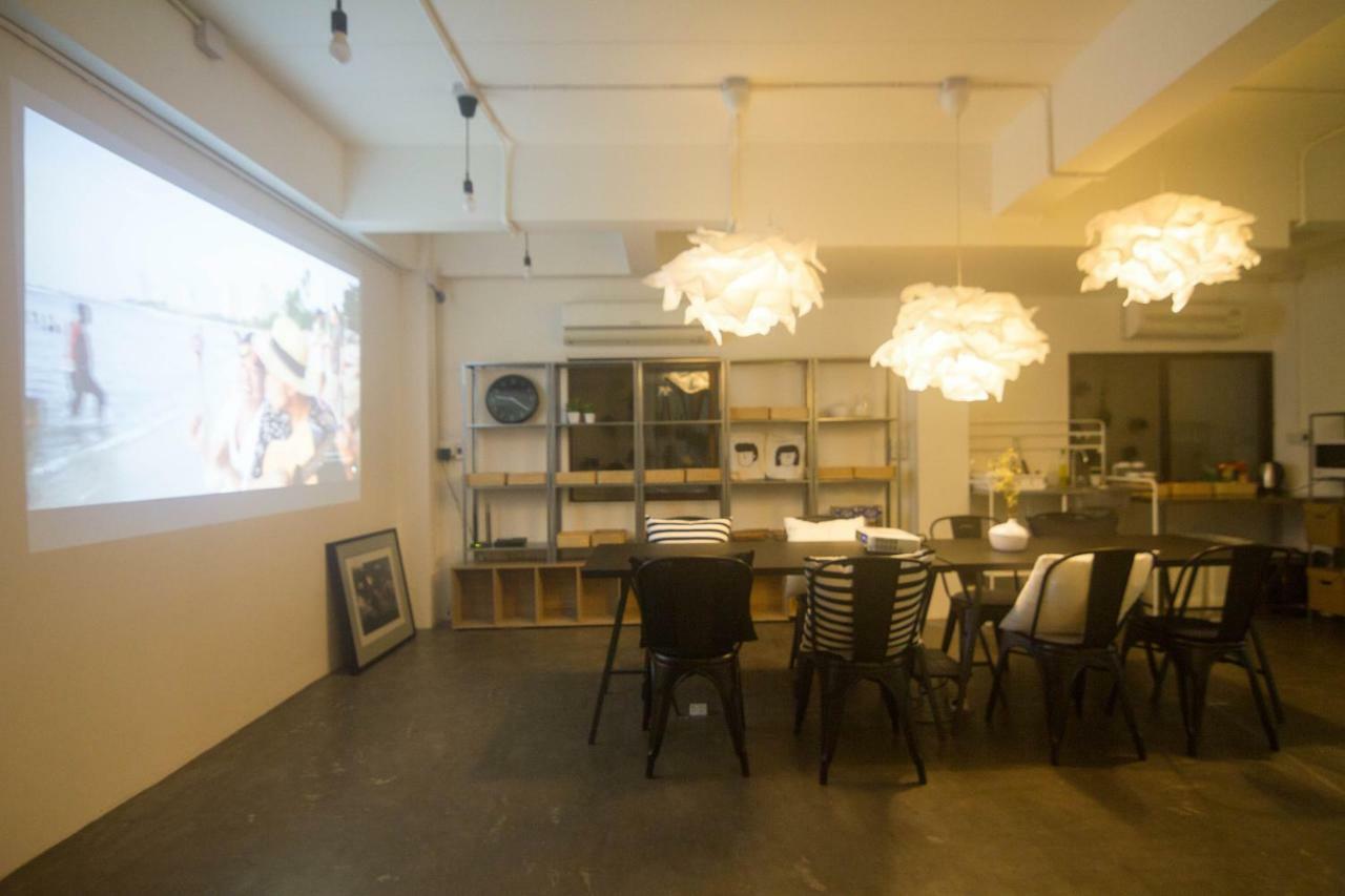 Grey Sheep Hostel Bangkok Extérieur photo