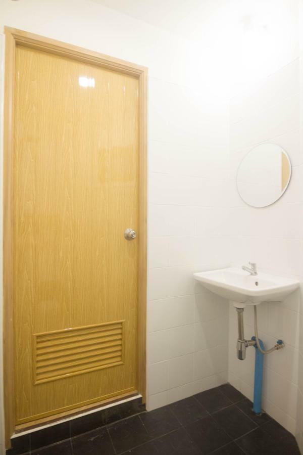 Grey Sheep Hostel Bangkok Extérieur photo