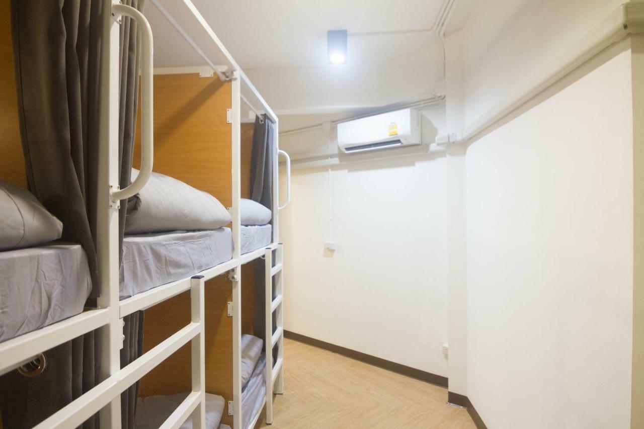 Grey Sheep Hostel Bangkok Extérieur photo